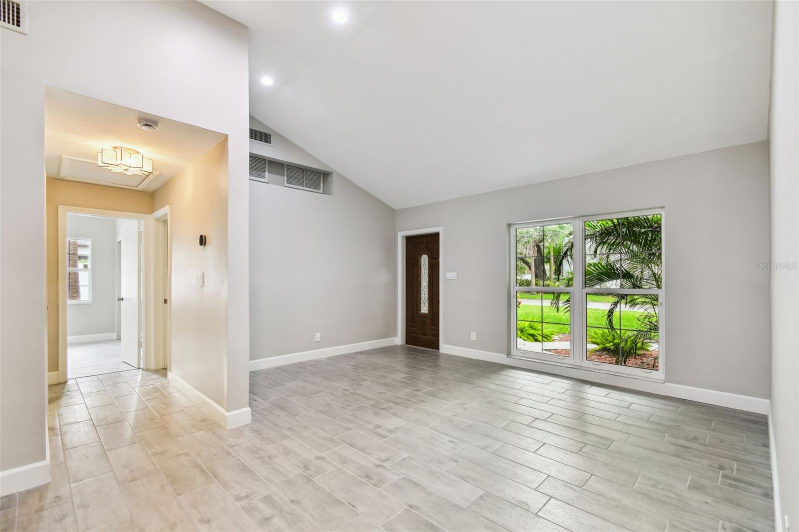2 S TREASURE DR, TAMPA, FL, 33609