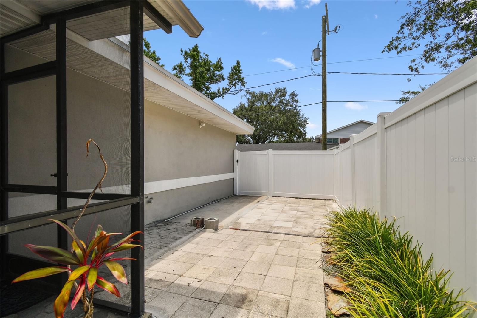 2 S TREASURE DR, TAMPA, FL, 33609