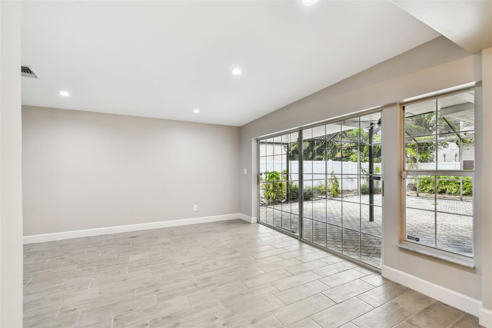 2 S TREASURE DR, TAMPA, FL, 33609