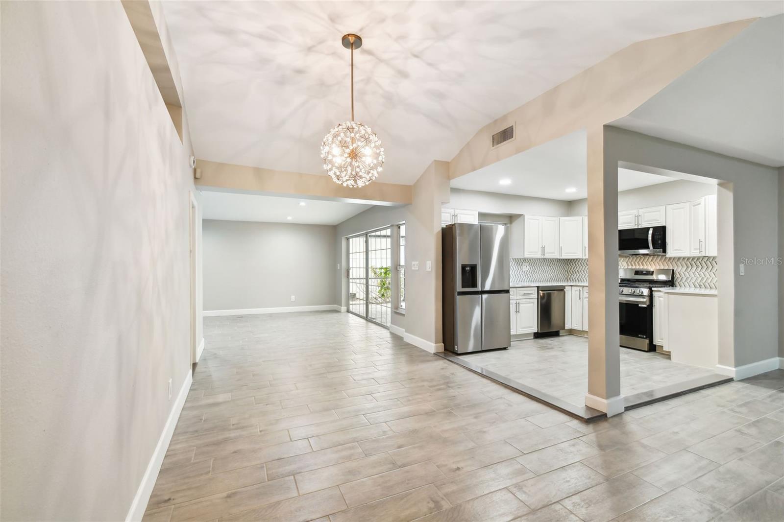 2 S TREASURE DR, TAMPA, FL, 33609