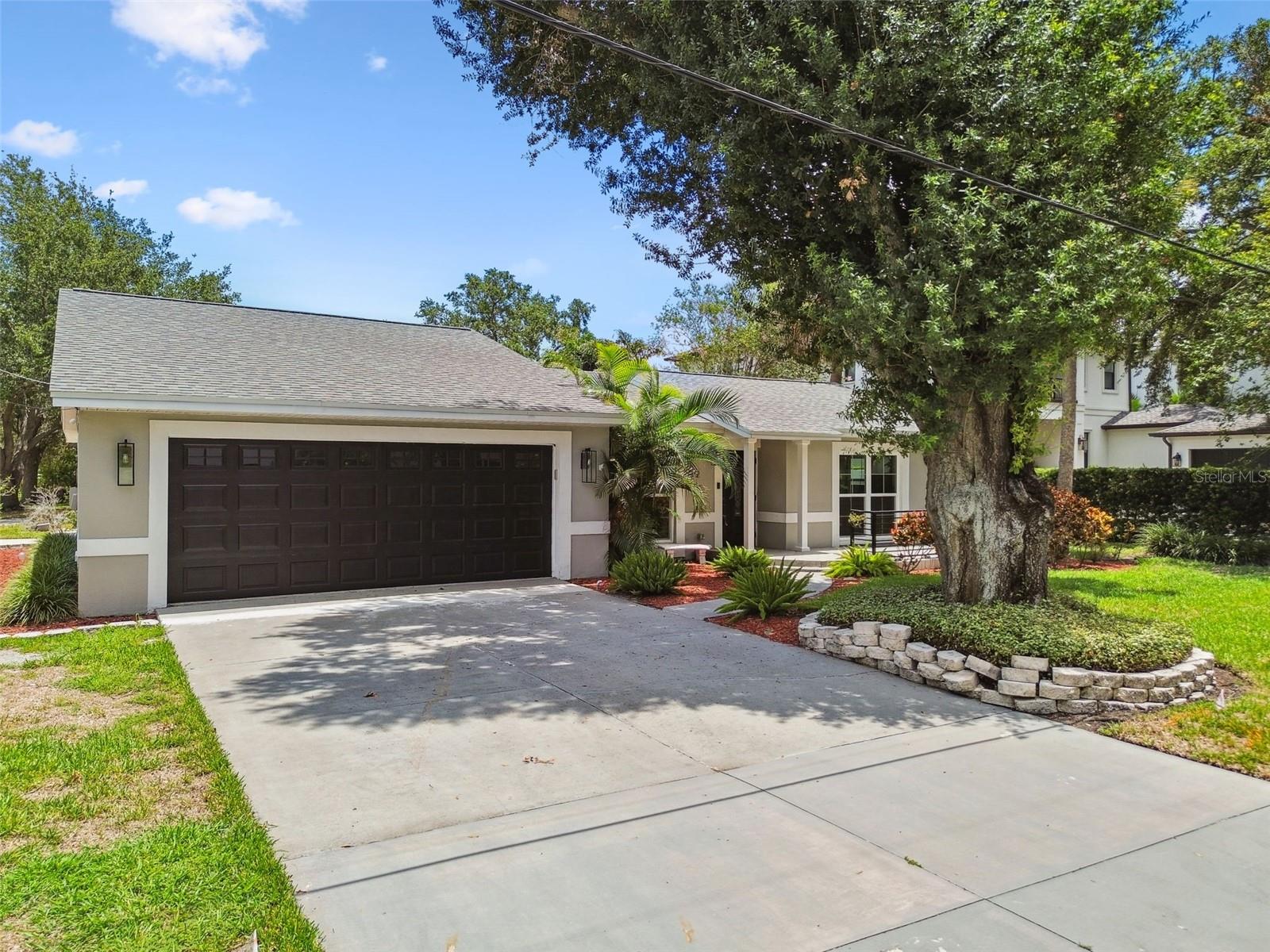 2 S TREASURE DR, TAMPA, FL, 33609