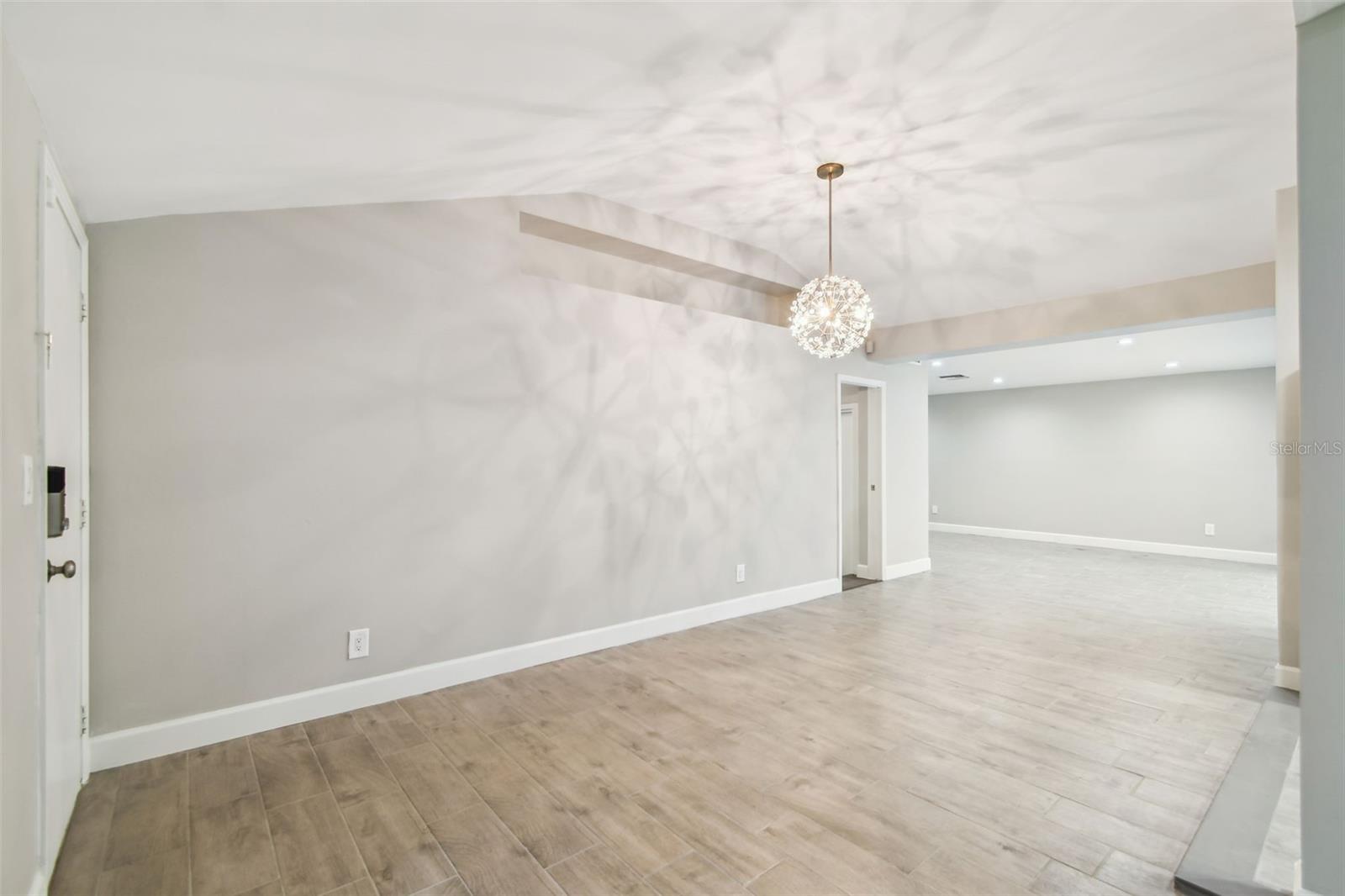 2 S TREASURE DR, TAMPA, FL, 33609