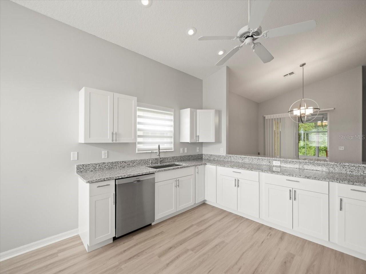 10163 HOLLY BERRY DR, WEEKI WACHEE, FL, 34613