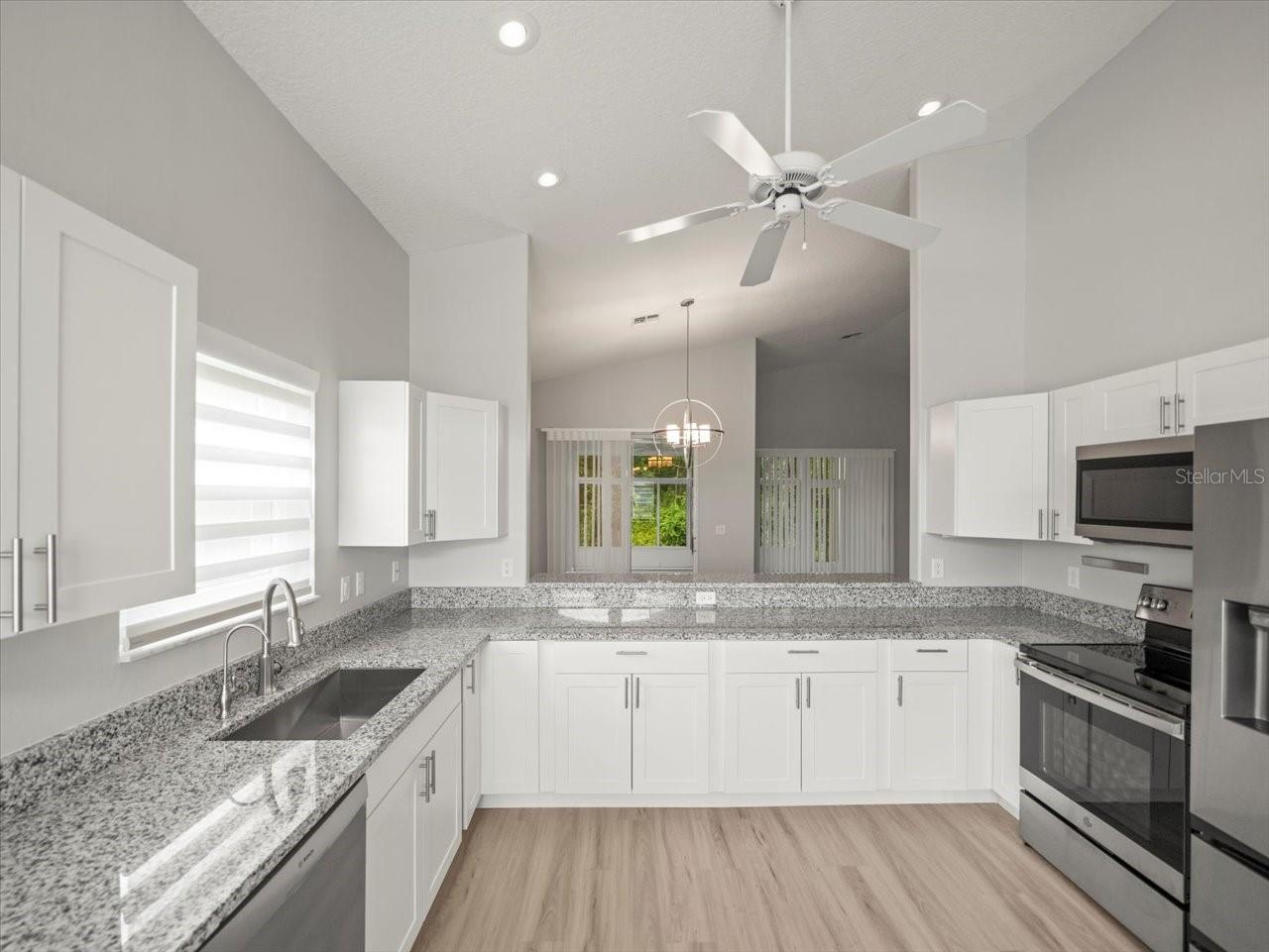 10163 HOLLY BERRY DR, WEEKI WACHEE, FL, 34613