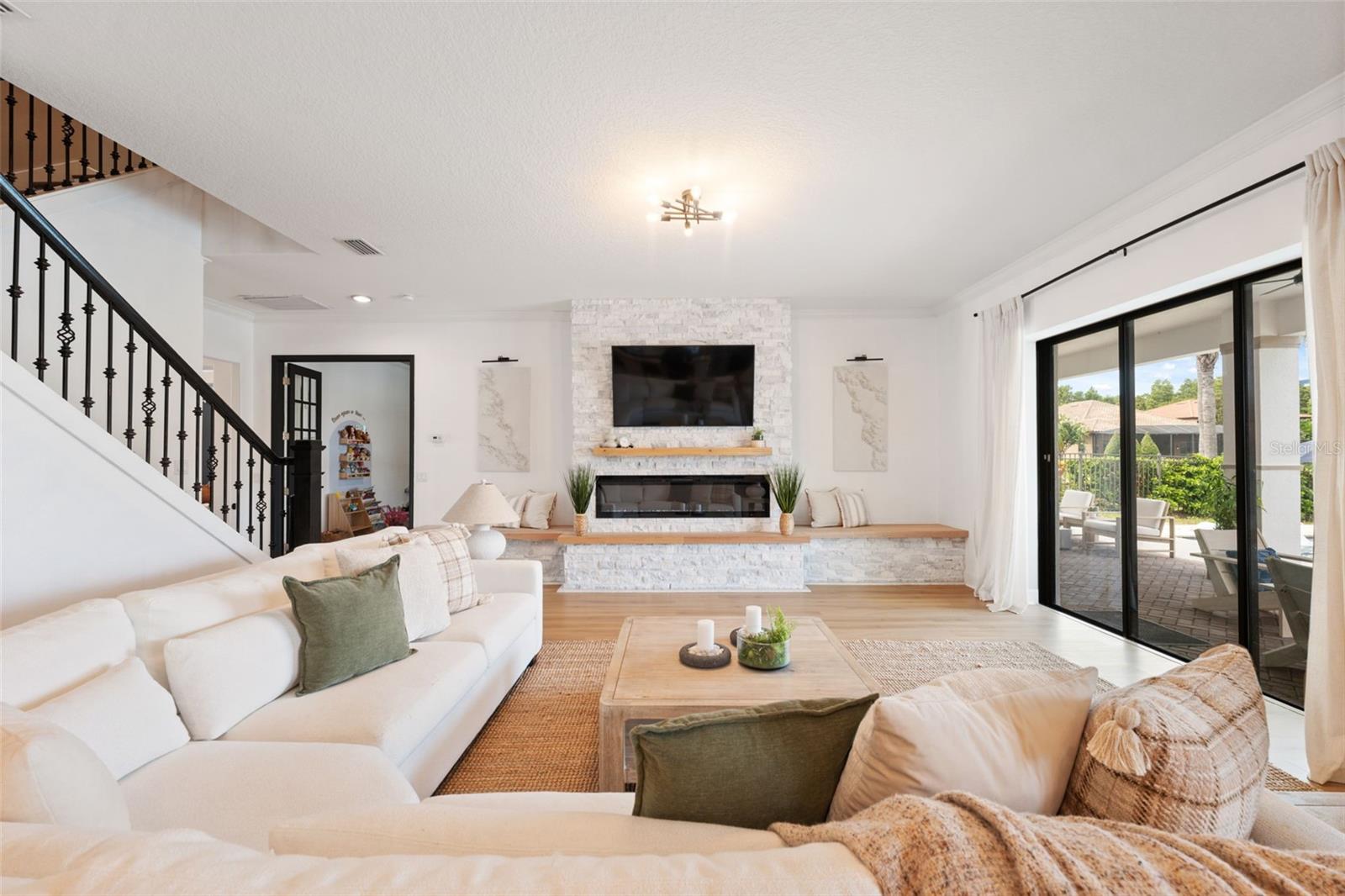 2591 GRAND CYPRESS BLVD, PALM HARBOR, FL, 34684