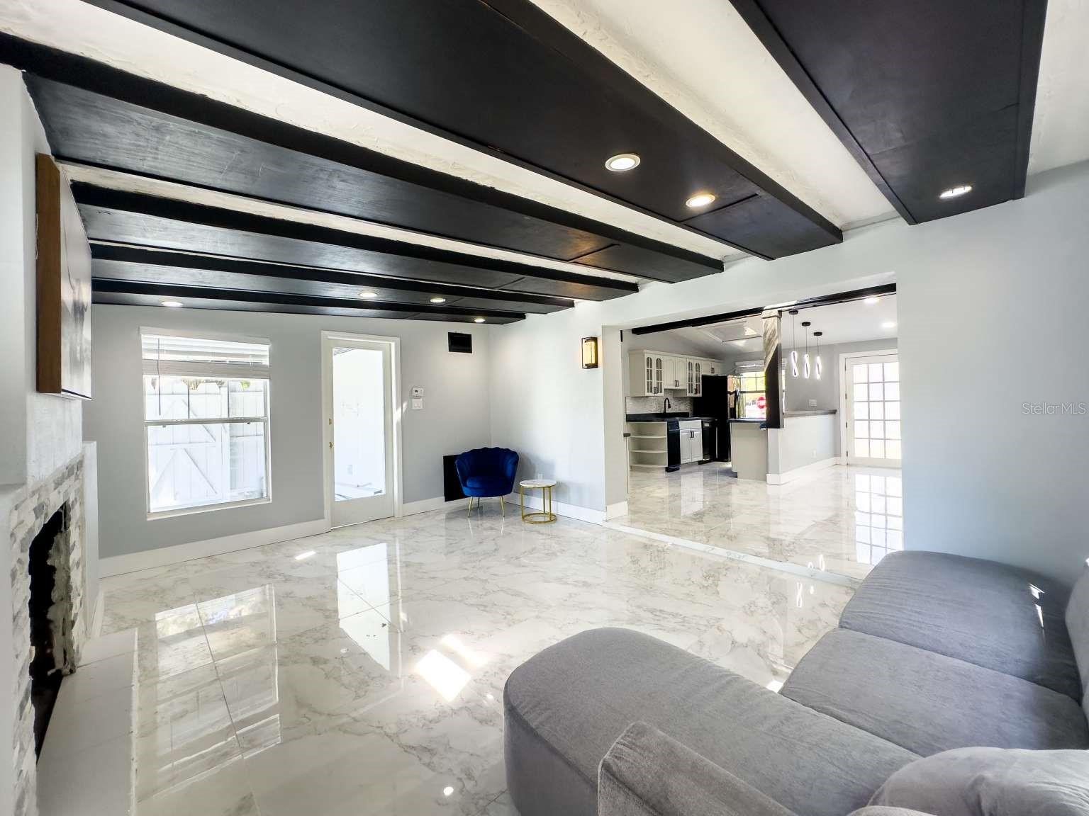 12116 N 52ND ST, TEMPLE TERRACE, FL, 33617