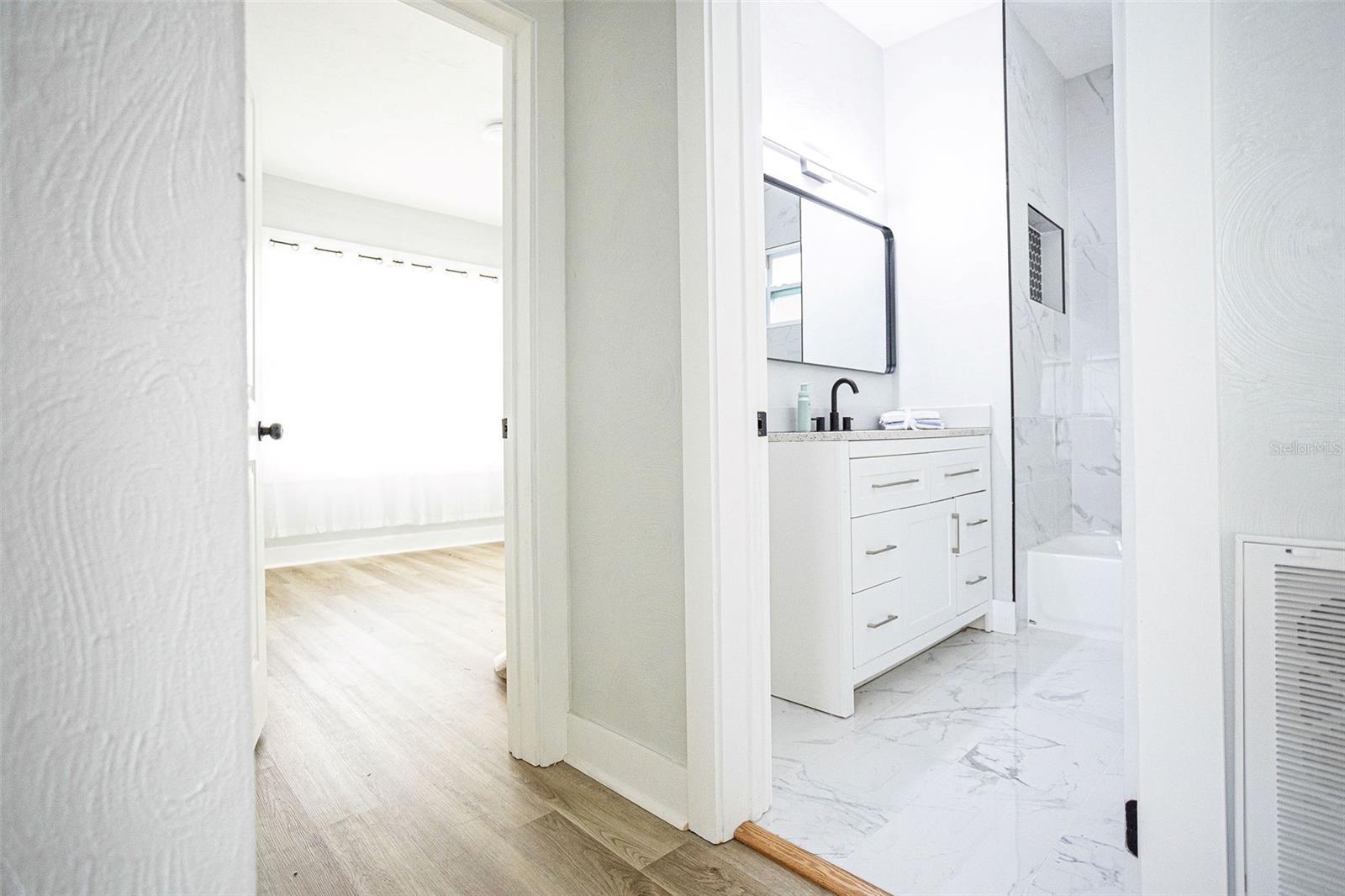 1307 E 20TH AVE, TAMPA, FL, 33605