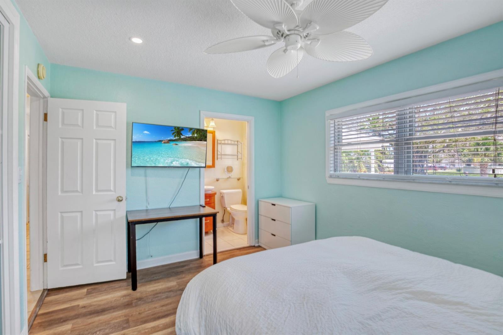 301 41ST AVE, ST PETE BEACH, FL, 33706