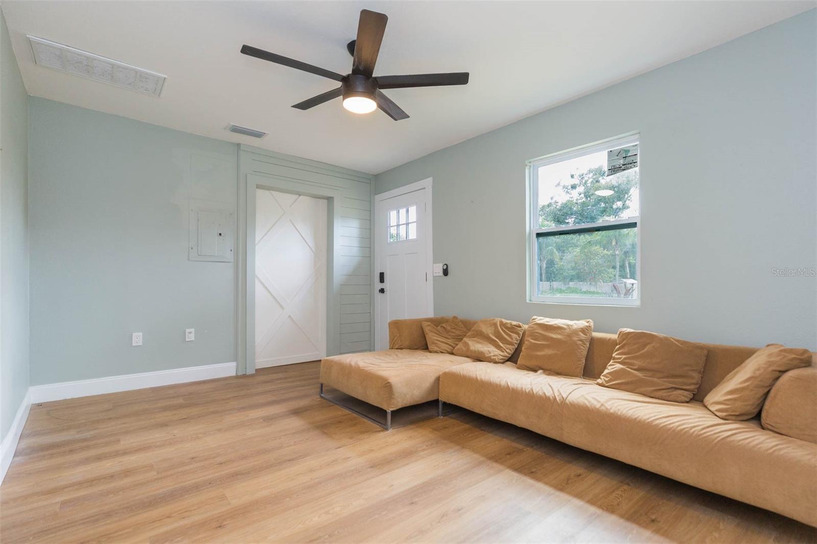 38702 SOUTH AVE, ZEPHYRHILLS, FL, 33542