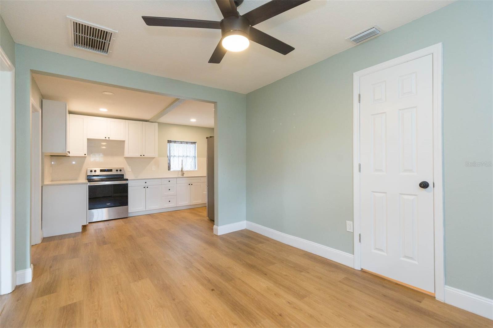 38702 SOUTH AVE, ZEPHYRHILLS, FL, 33542