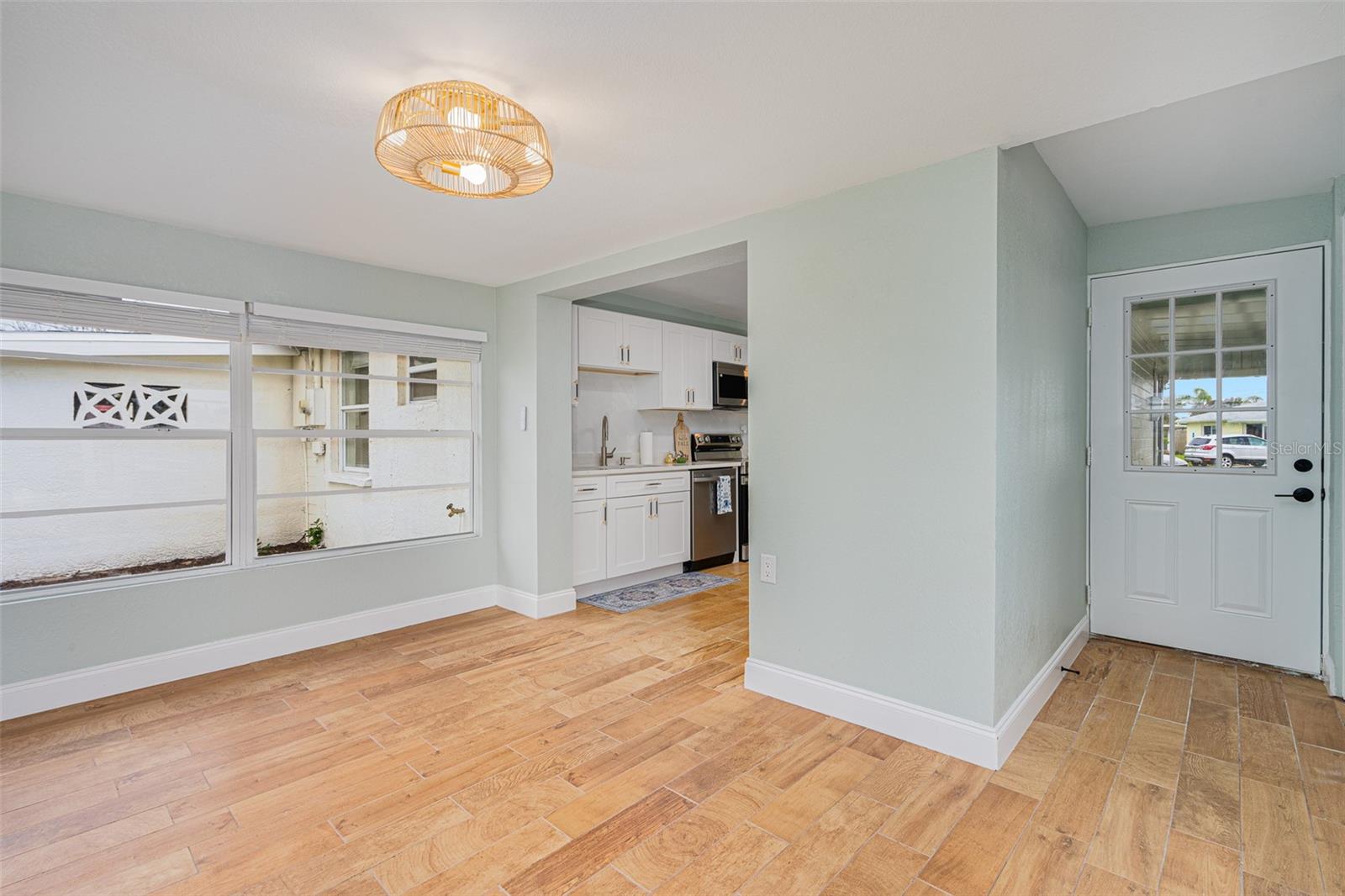 18 TROPICAL DR, ORMOND BEACH, FL, 32176