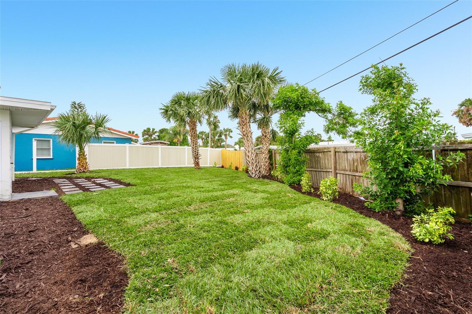 18 TROPICAL DR, ORMOND BEACH, FL, 32176