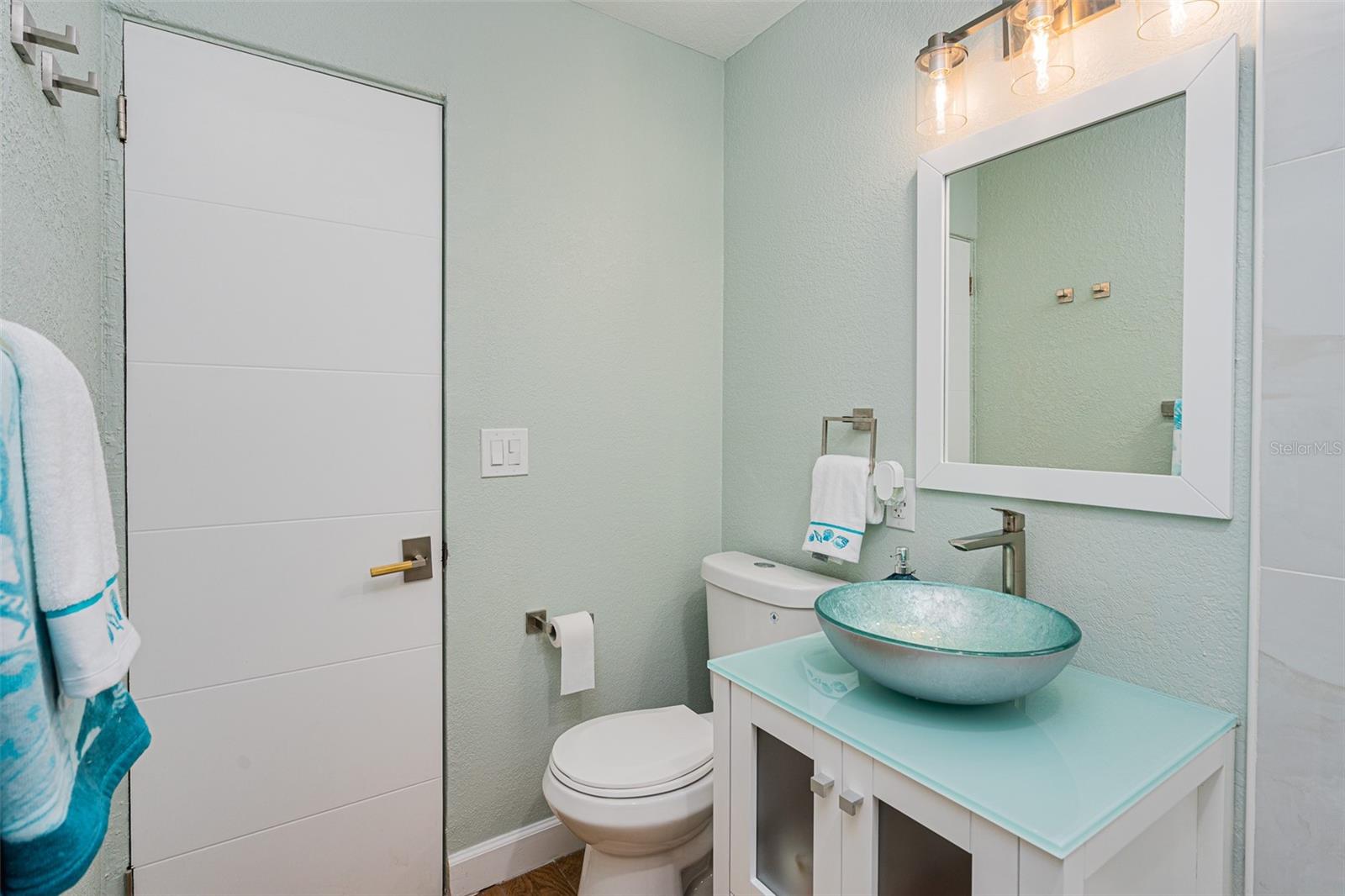 18 TROPICAL DR, ORMOND BEACH, FL, 32176