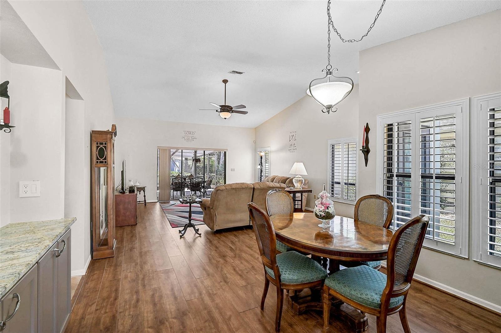 7817 PINE TRACE DR #15, SARASOTA, FL, 34243