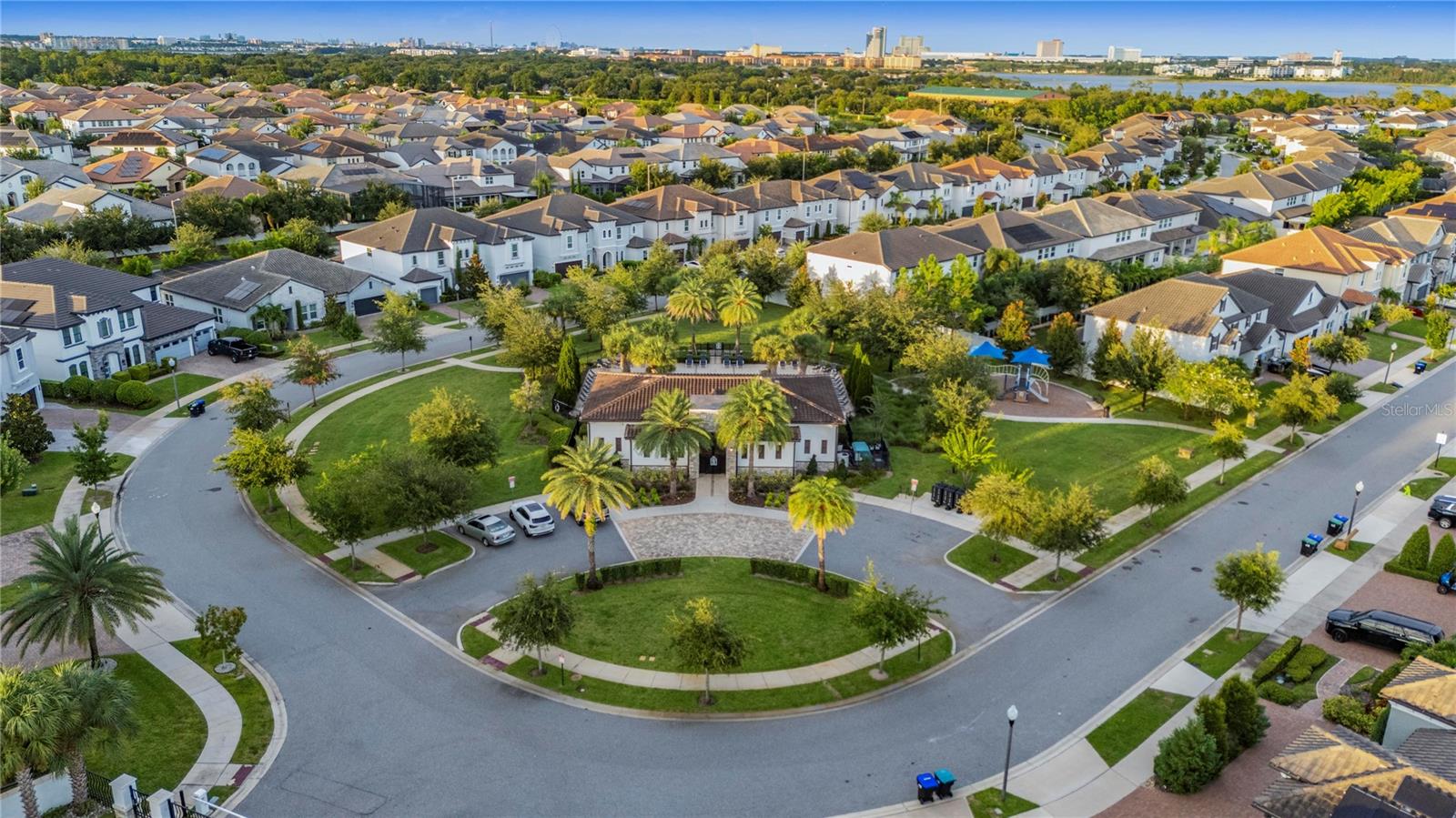 8066 LUDINGTON CIR, ORLANDO, FL, 32836