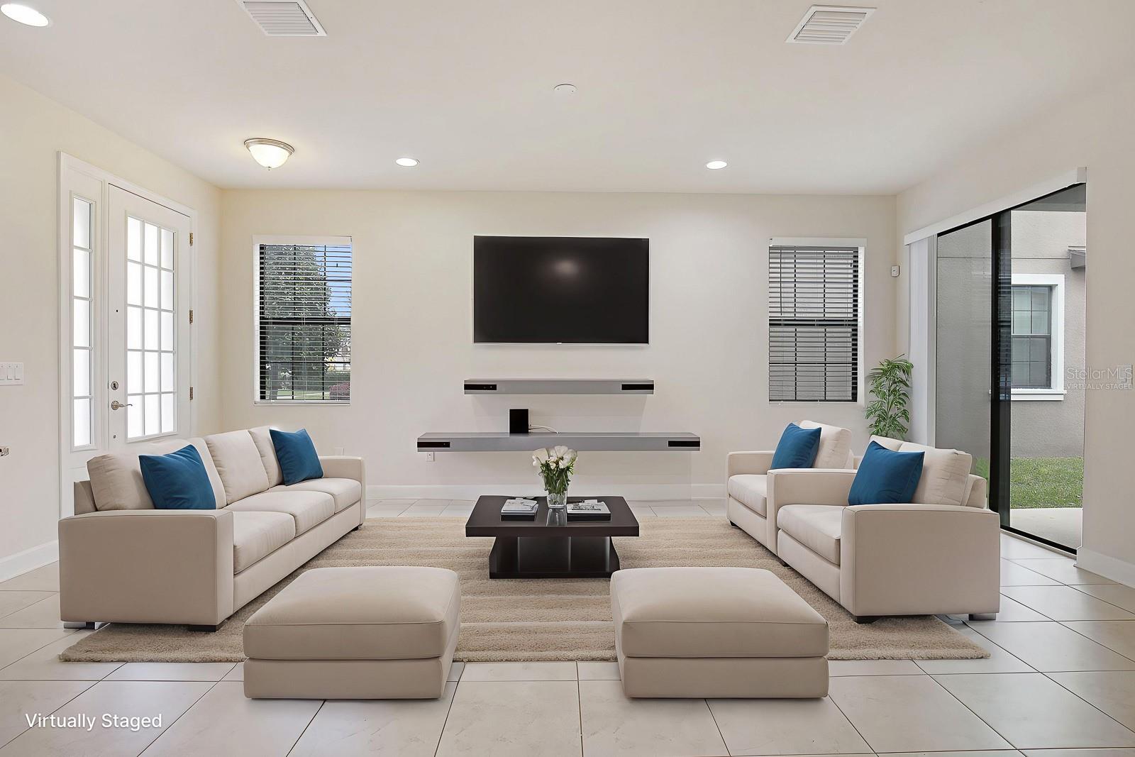 5810 VILLAGE CENTER DR, LITHIA, FL, 33547