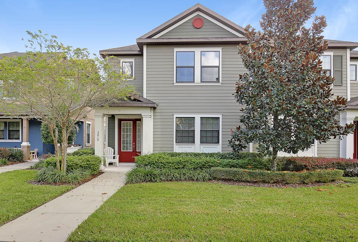 5810 VILLAGE CENTER DR, LITHIA, FL, 33547