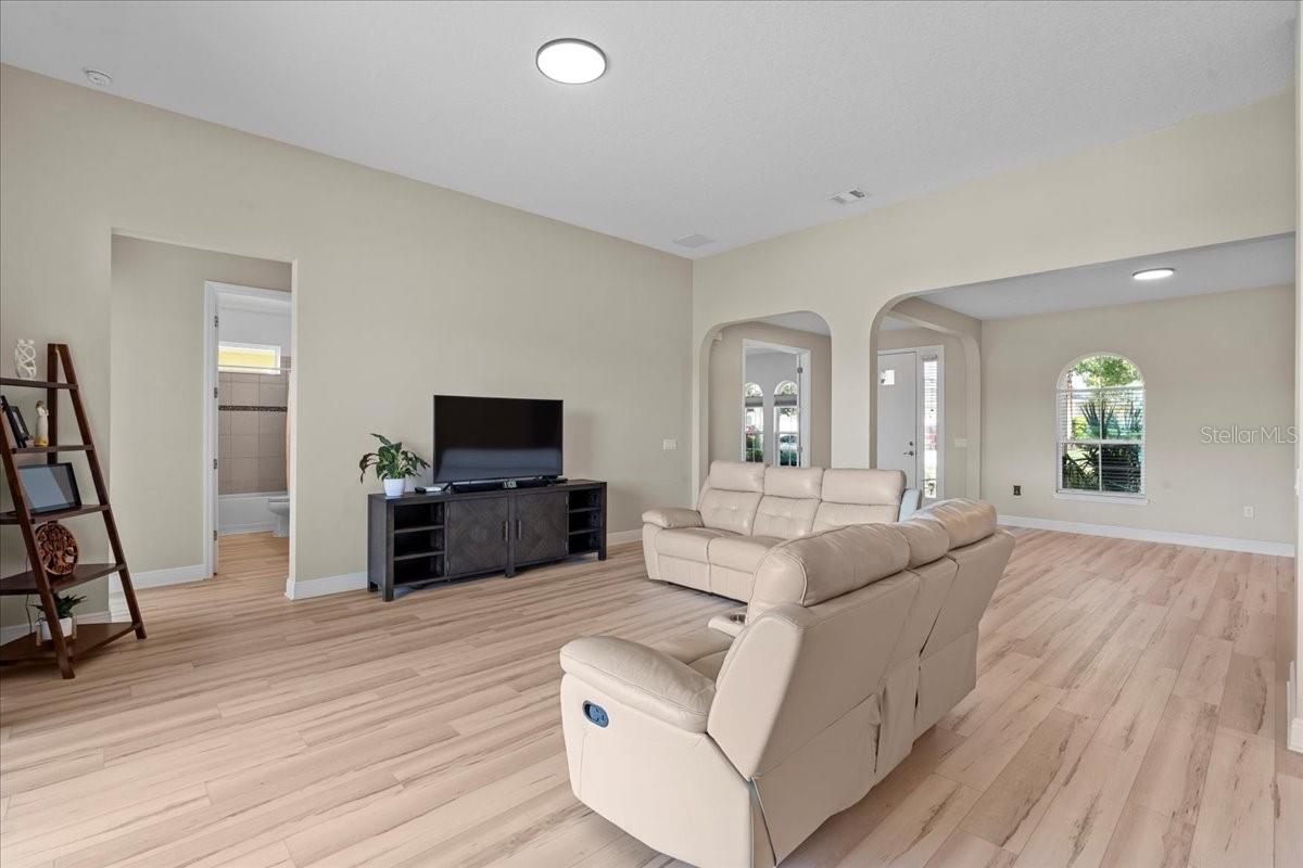 3715 PARADISO CIR, KISSIMMEE, FL, 34746