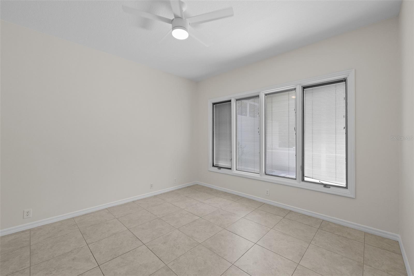 8628 54TH AVENUE CIR E, BRADENTON, FL, 34211