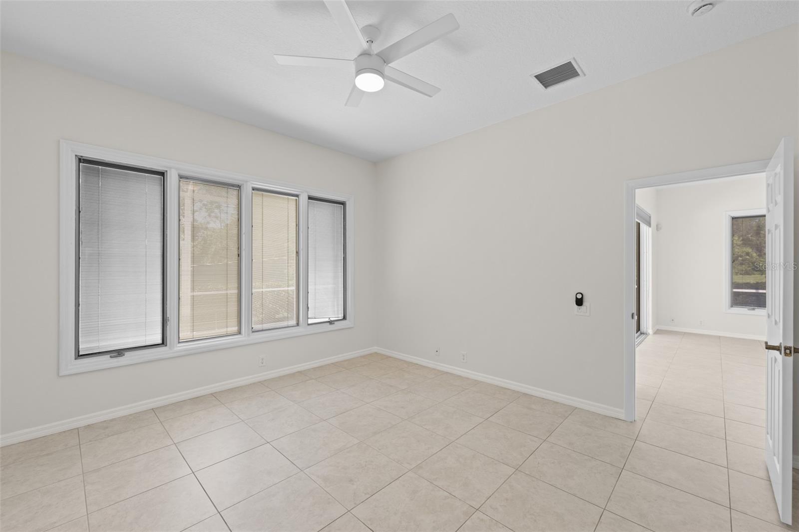 8628 54TH AVENUE CIR E, BRADENTON, FL, 34211