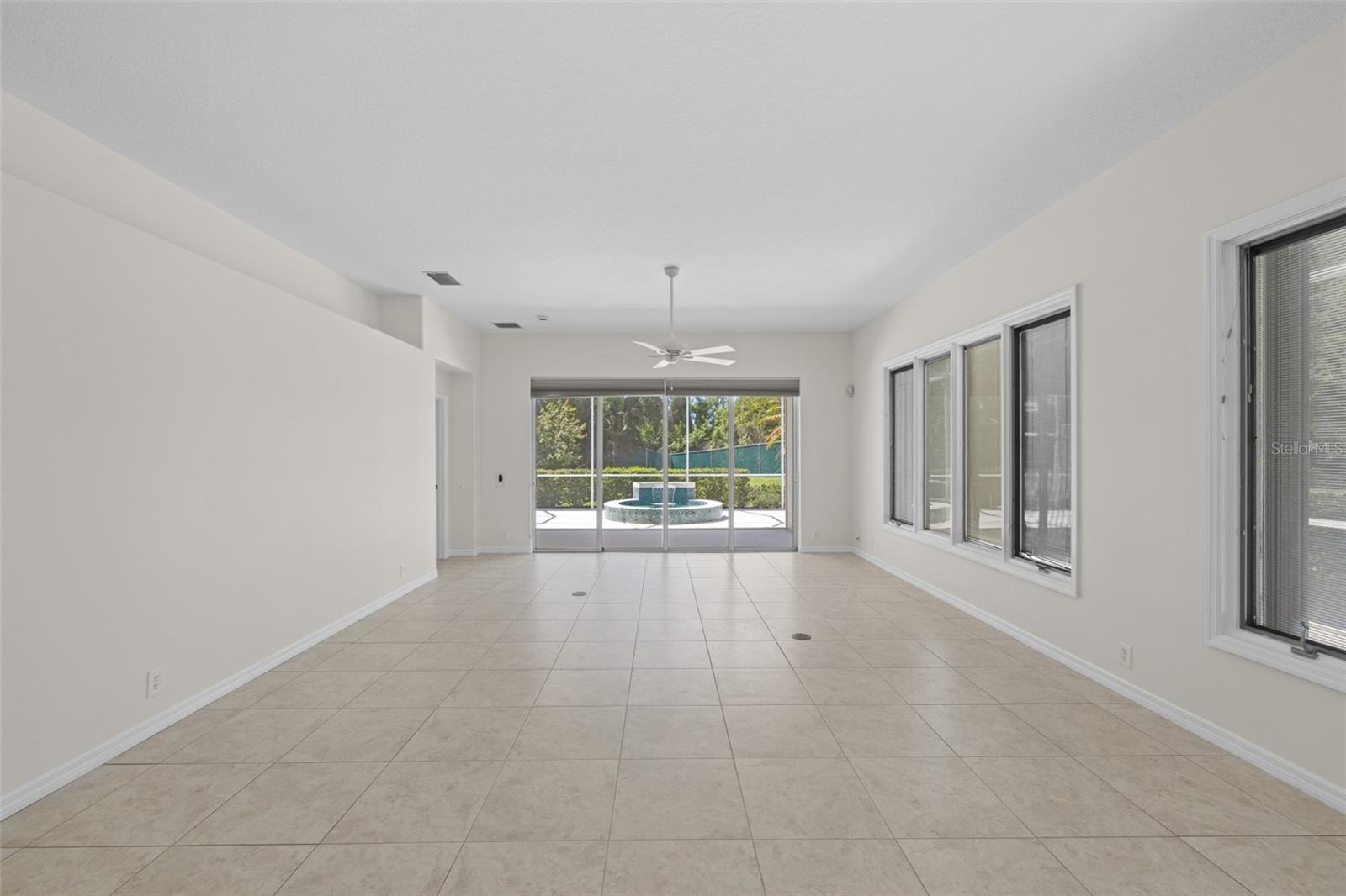 8628 54TH AVENUE CIR E, BRADENTON, FL, 34211