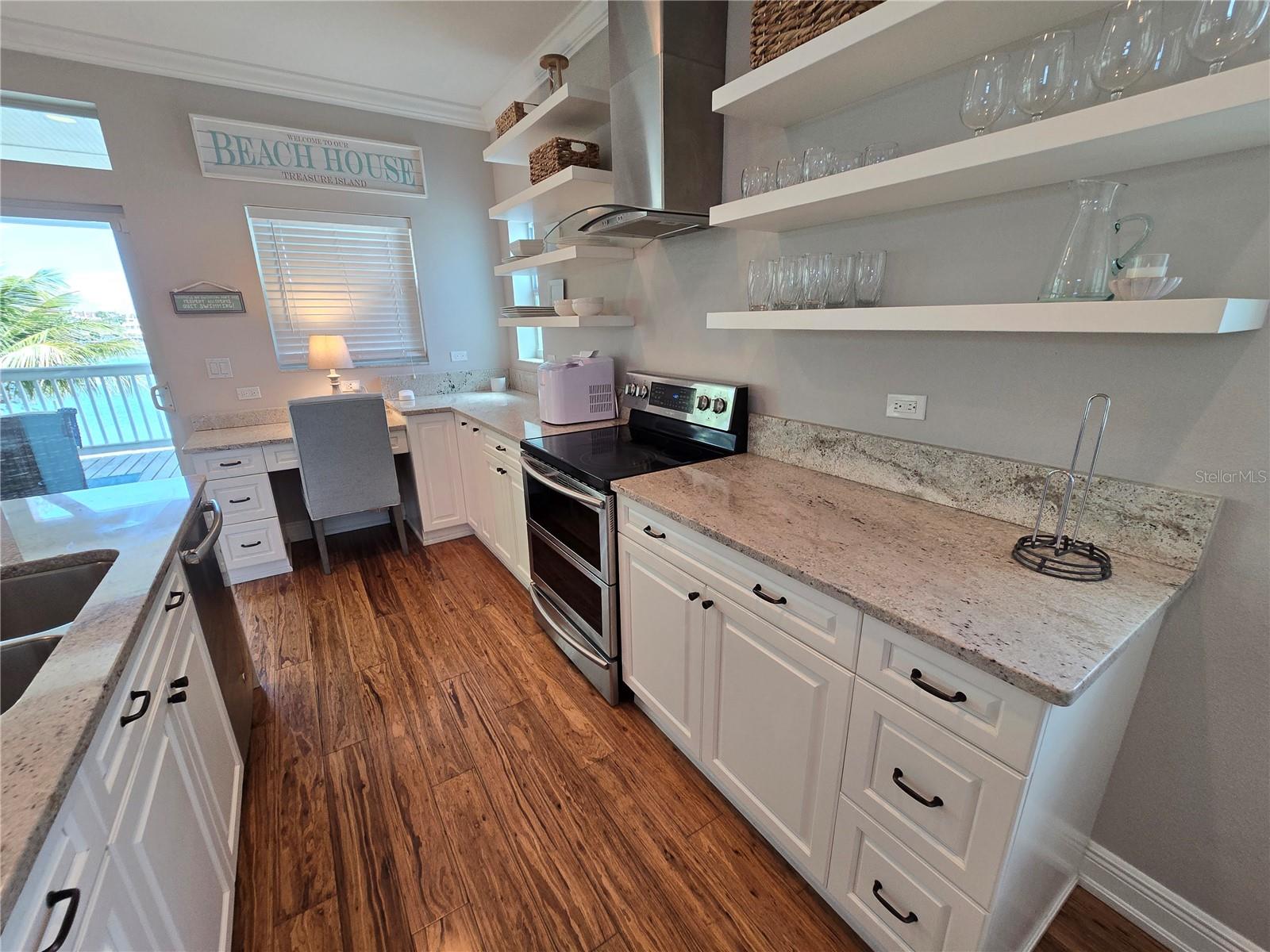 12116 LAGOON LN, TREASURE ISLAND, FL, 33706