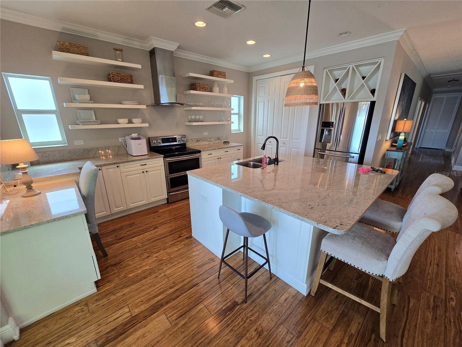 12116 LAGOON LN, TREASURE ISLAND, FL, 33706