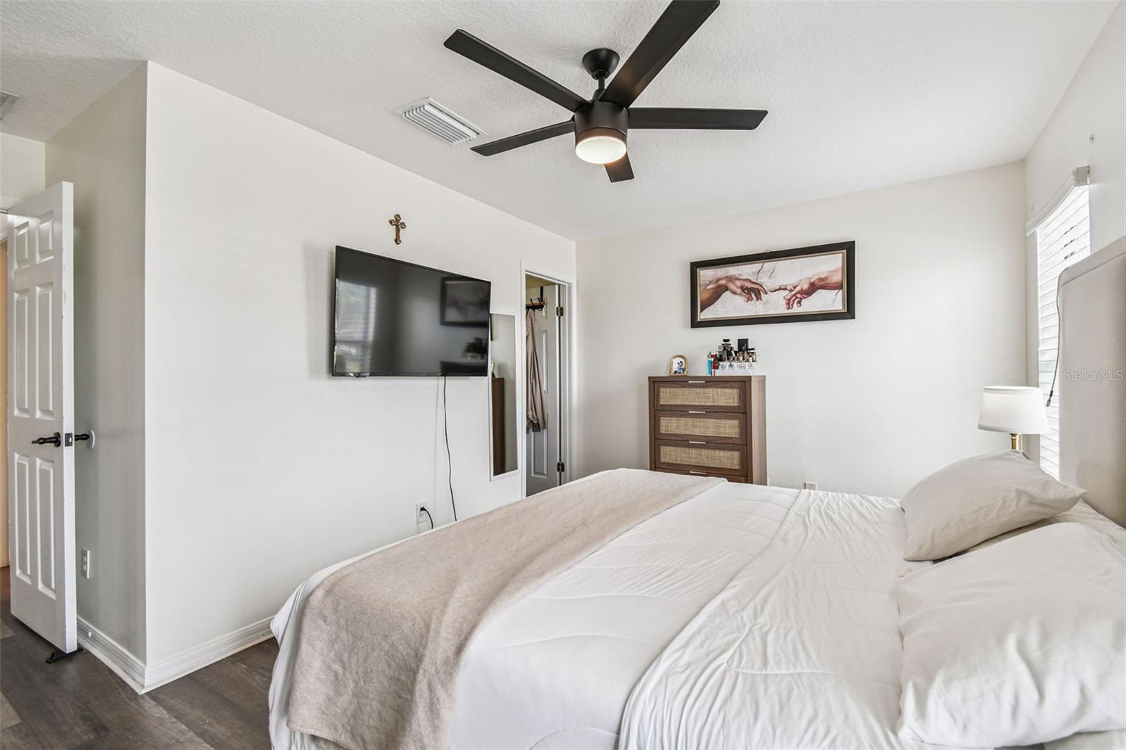 1997 SEARAY SHORE DR, CLEARWATER, FL, 33763