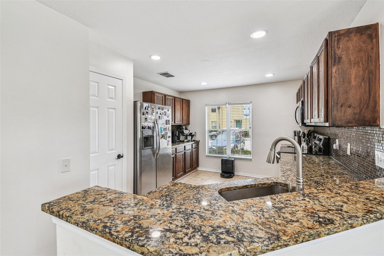 1997 SEARAY SHORE DR, CLEARWATER, FL, 33763