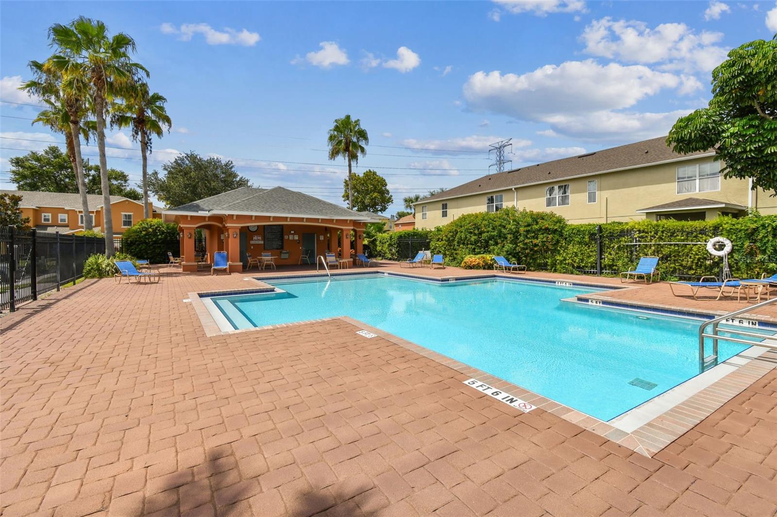 1997 SEARAY SHORE DR, CLEARWATER, FL, 33763