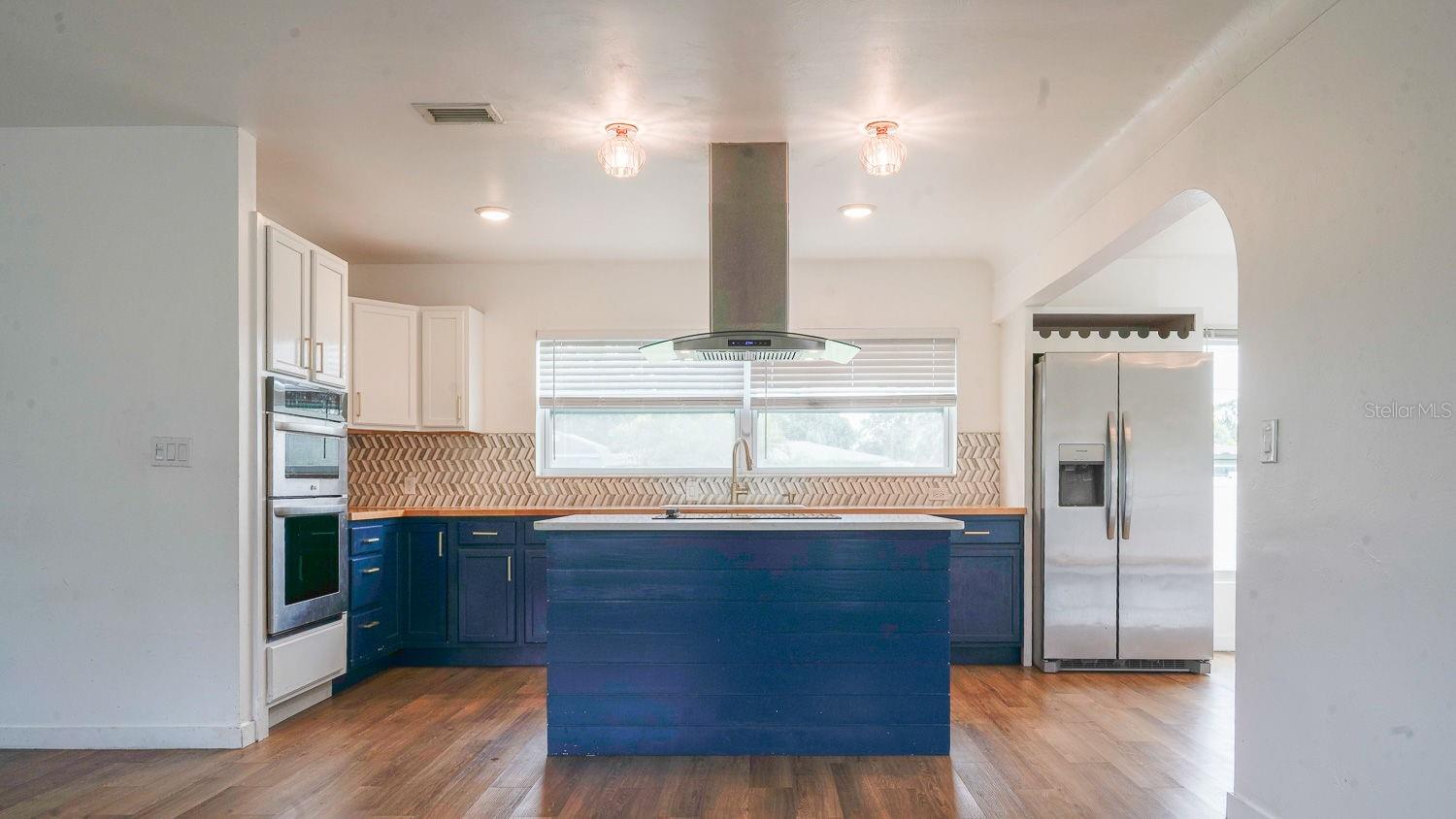 874 63RD AVE S, ST PETERSBURG, FL, 33705