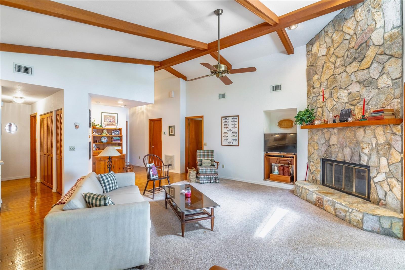 121 N LAKE GEORGE DR, GEORGETOWN, FL, 32139