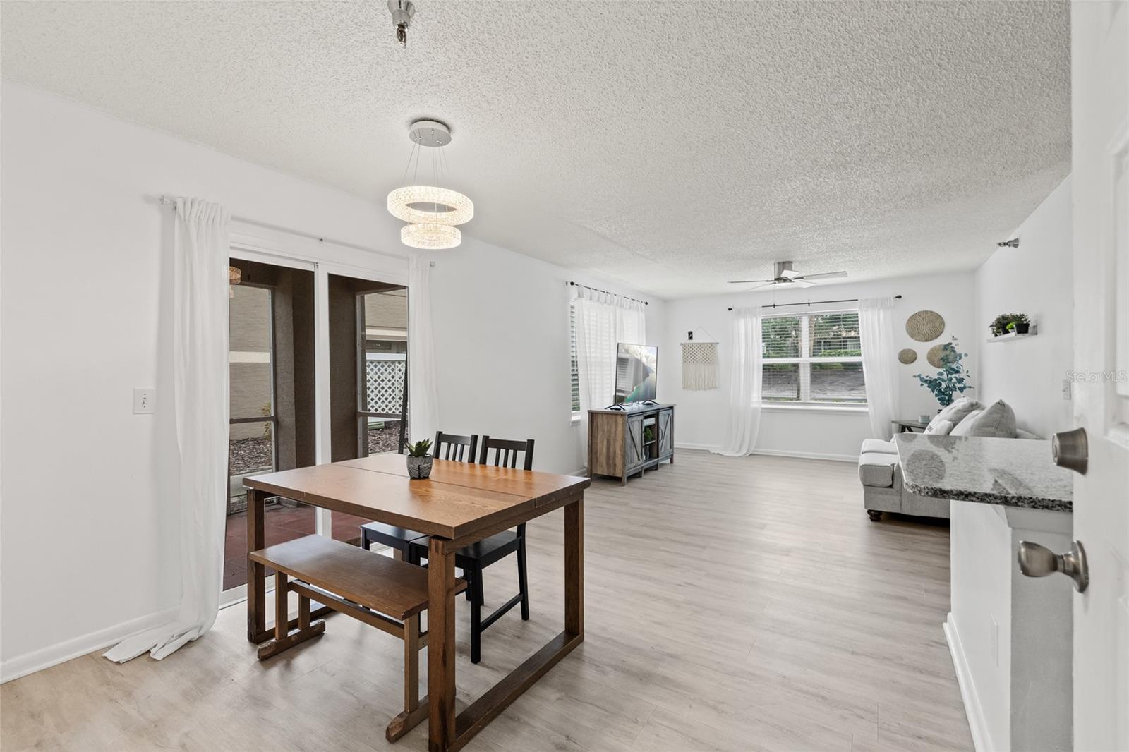 15215 AMBERLY DR #1002, TAMPA, FL, 33647