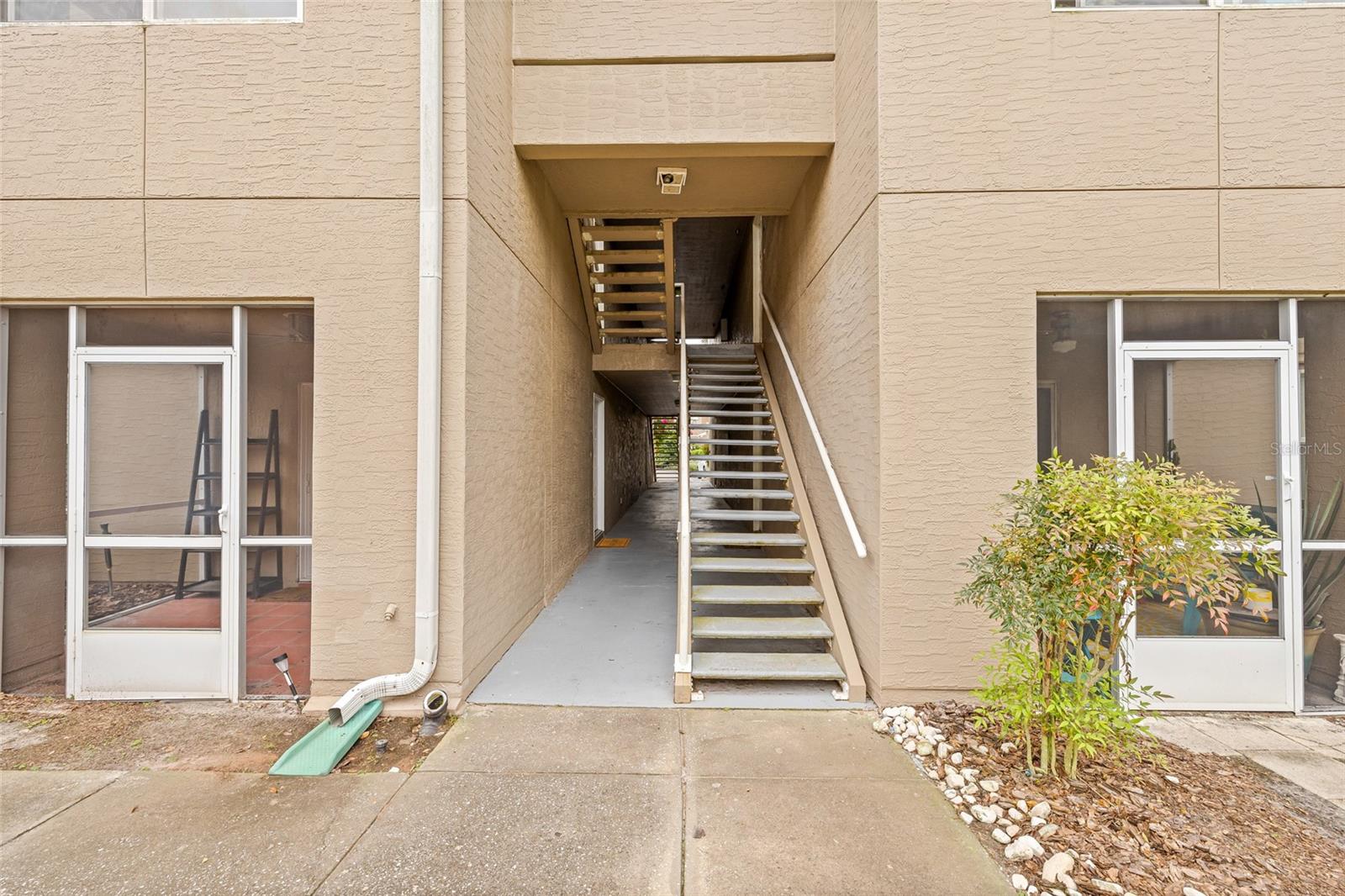 15215 AMBERLY DR #1002, TAMPA, FL, 33647