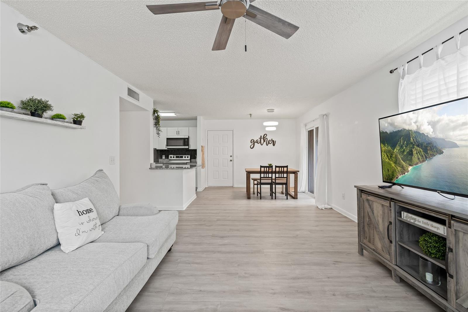 15215 AMBERLY DR #1002, TAMPA, FL, 33647