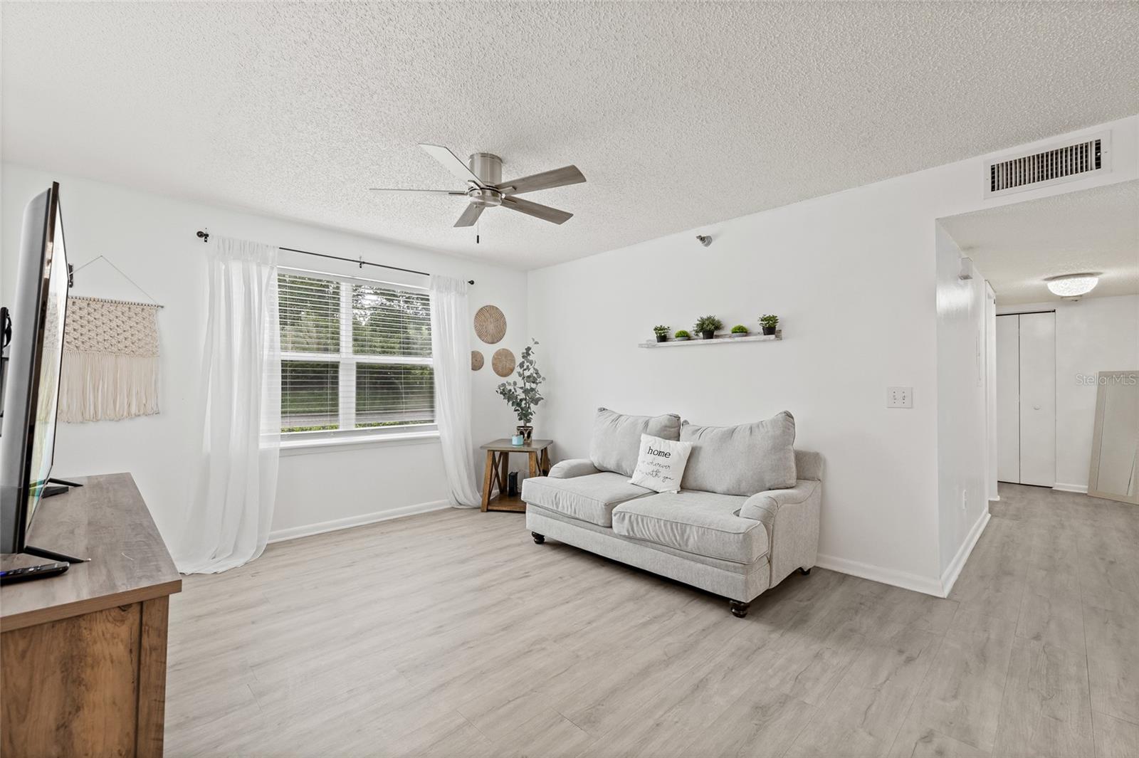 15215 AMBERLY DR #1002, TAMPA, FL, 33647