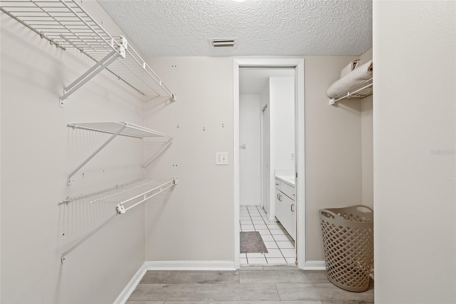 15215 AMBERLY DR #1002, TAMPA, FL, 33647