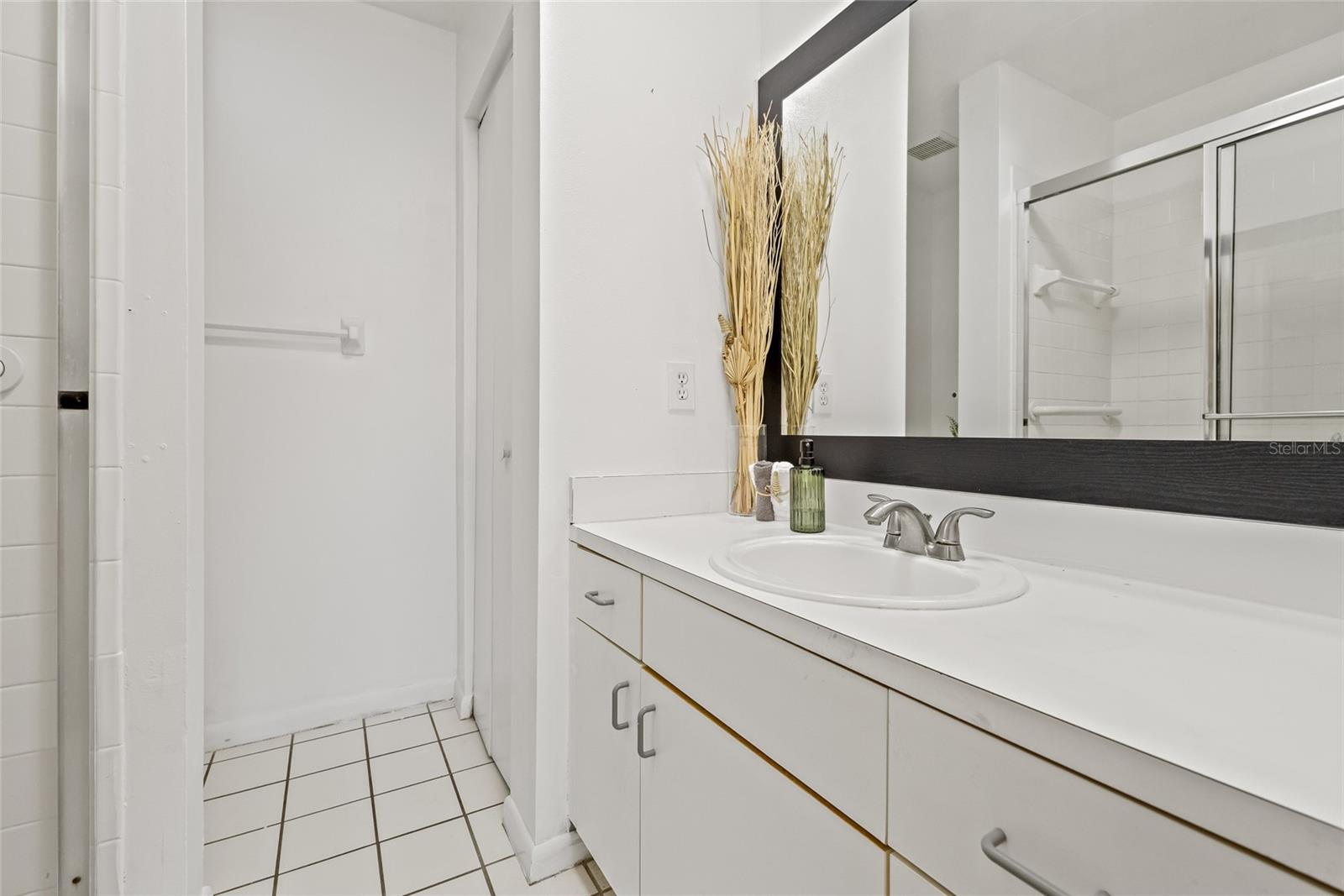 15215 AMBERLY DR #1002, TAMPA, FL, 33647