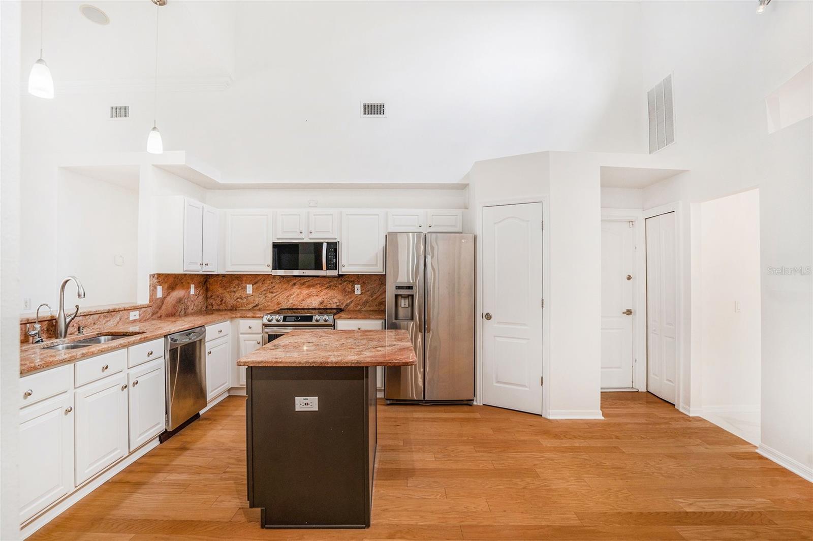 15008 ARBOR HOLLOW DR, ODESSA, FL, 33556