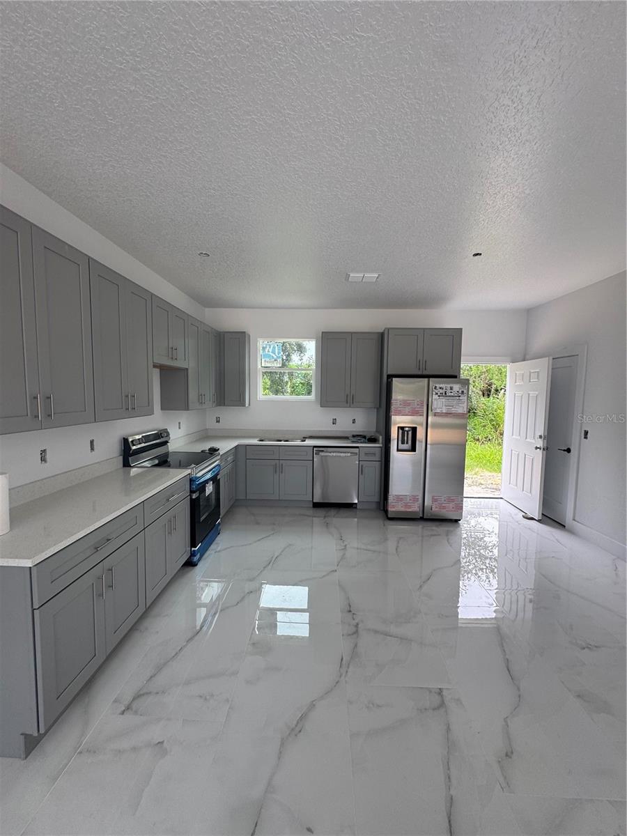 823 MAGNOLIA AVE, WINTER GARDEN, FL, 34787