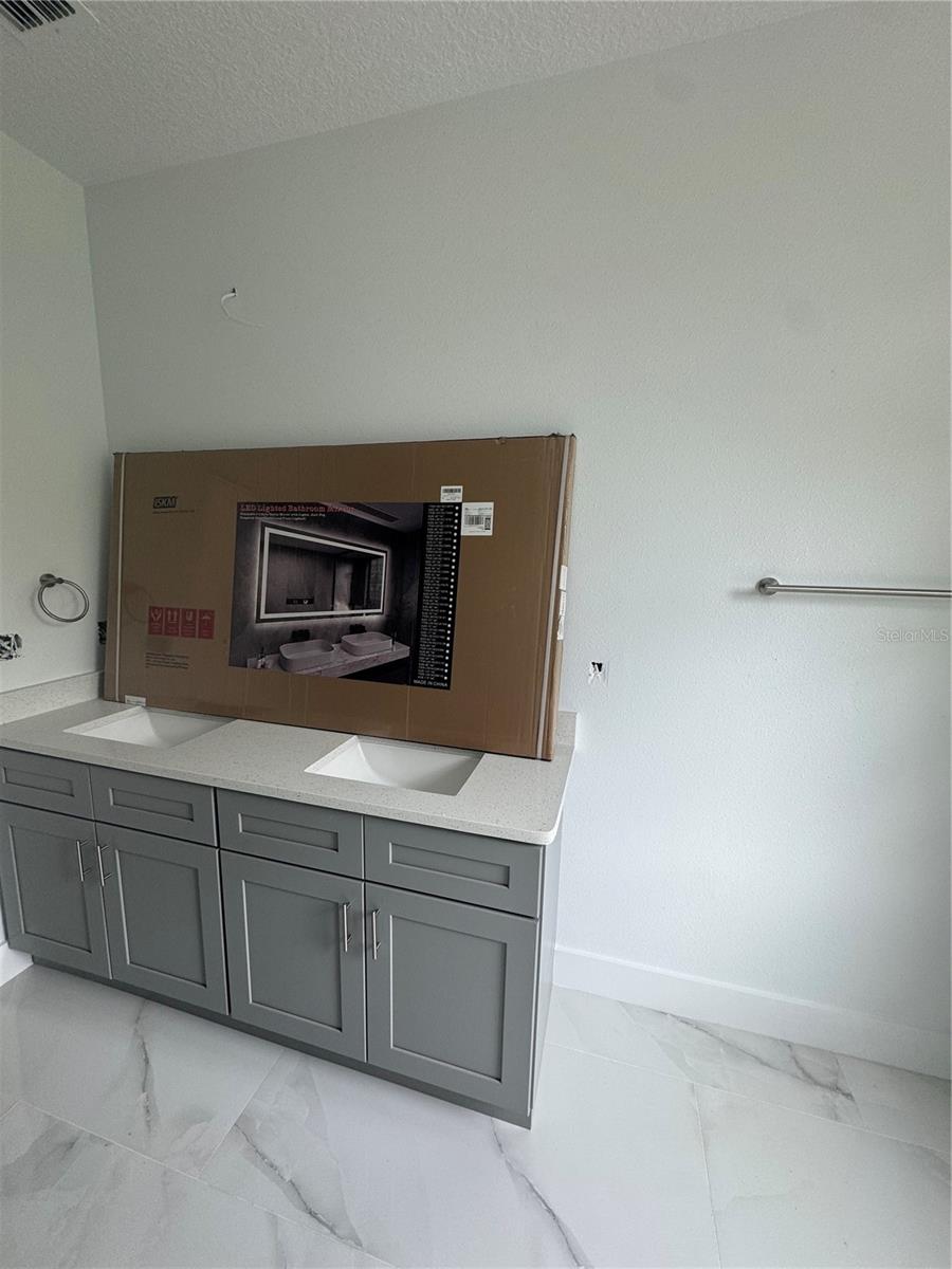 823 MAGNOLIA AVE, WINTER GARDEN, FL, 34787