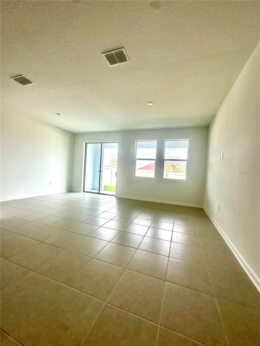 355 SOL VISTA DR, DUNDEE, FL, 33838