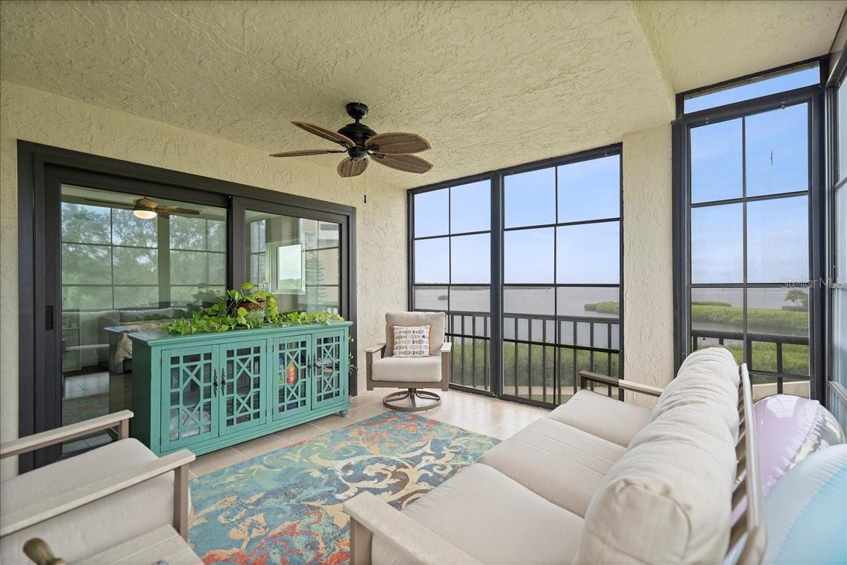 Direct Gulf View -End Unit