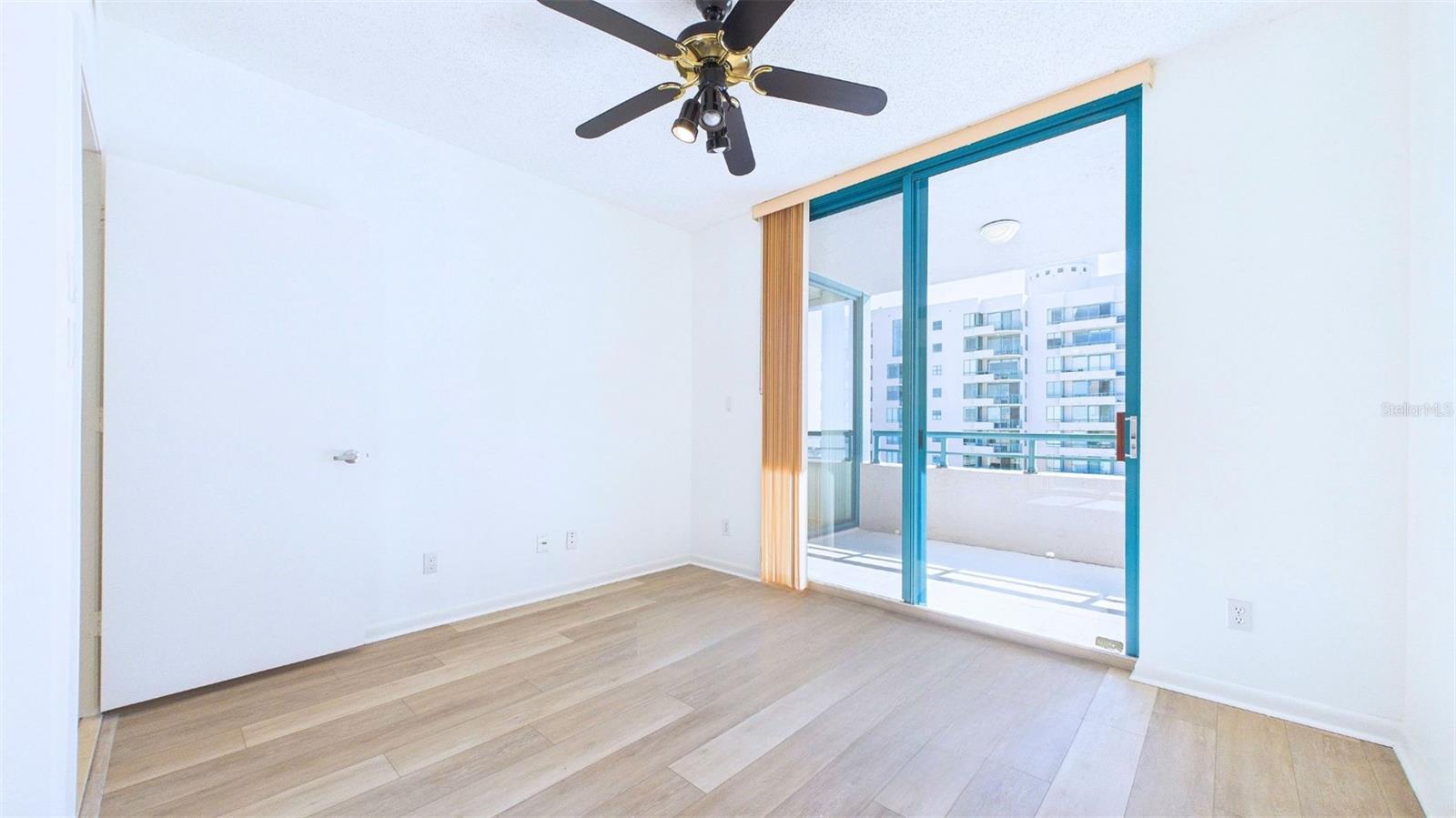 TB8424790 Property Photo