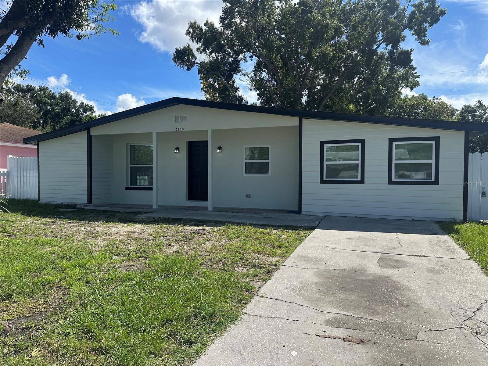 3210 DEERFIELD DR, TAMPA, FL, 33619