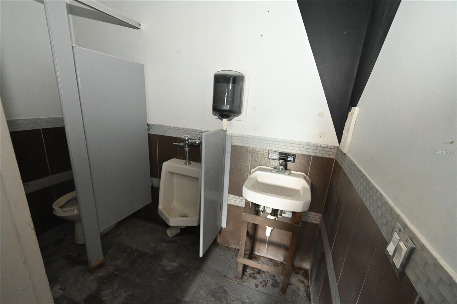 47 W AMELIA ST, ORLANDO, FL, 32801