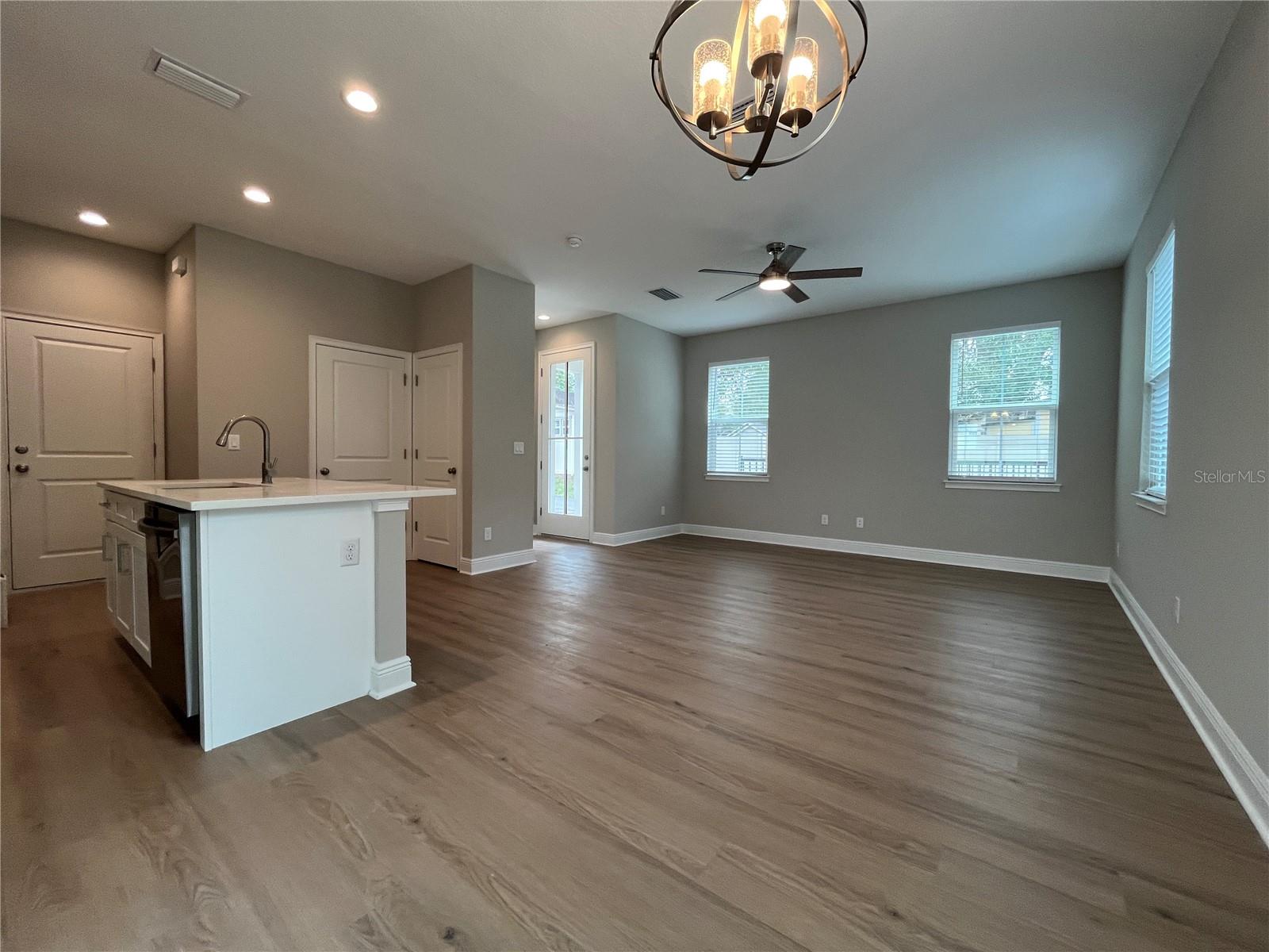 2244 S BUMBY AVE #230, ORLANDO, FL, 32806