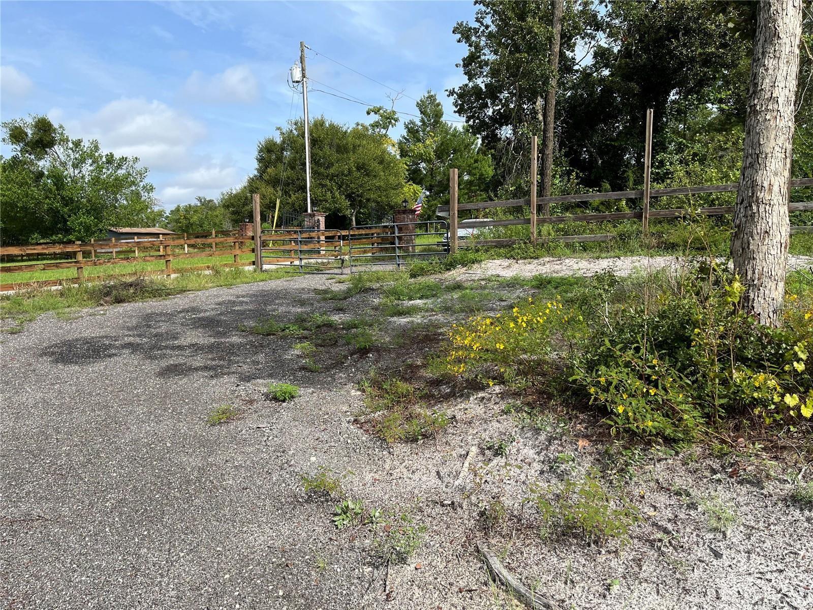 2500 LEONARD DR, DELTONA, FL, 32725