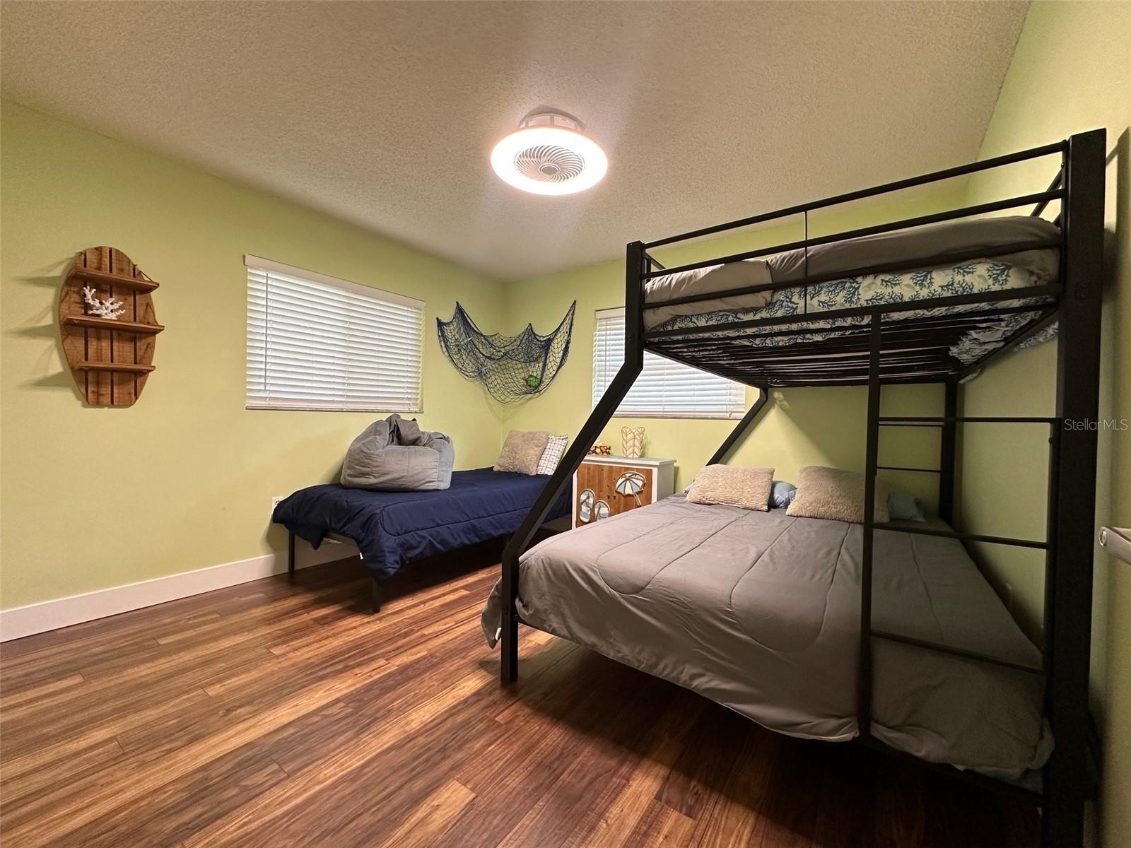 2227 PINELAND DR, ENGLEWOOD, FL, 34223