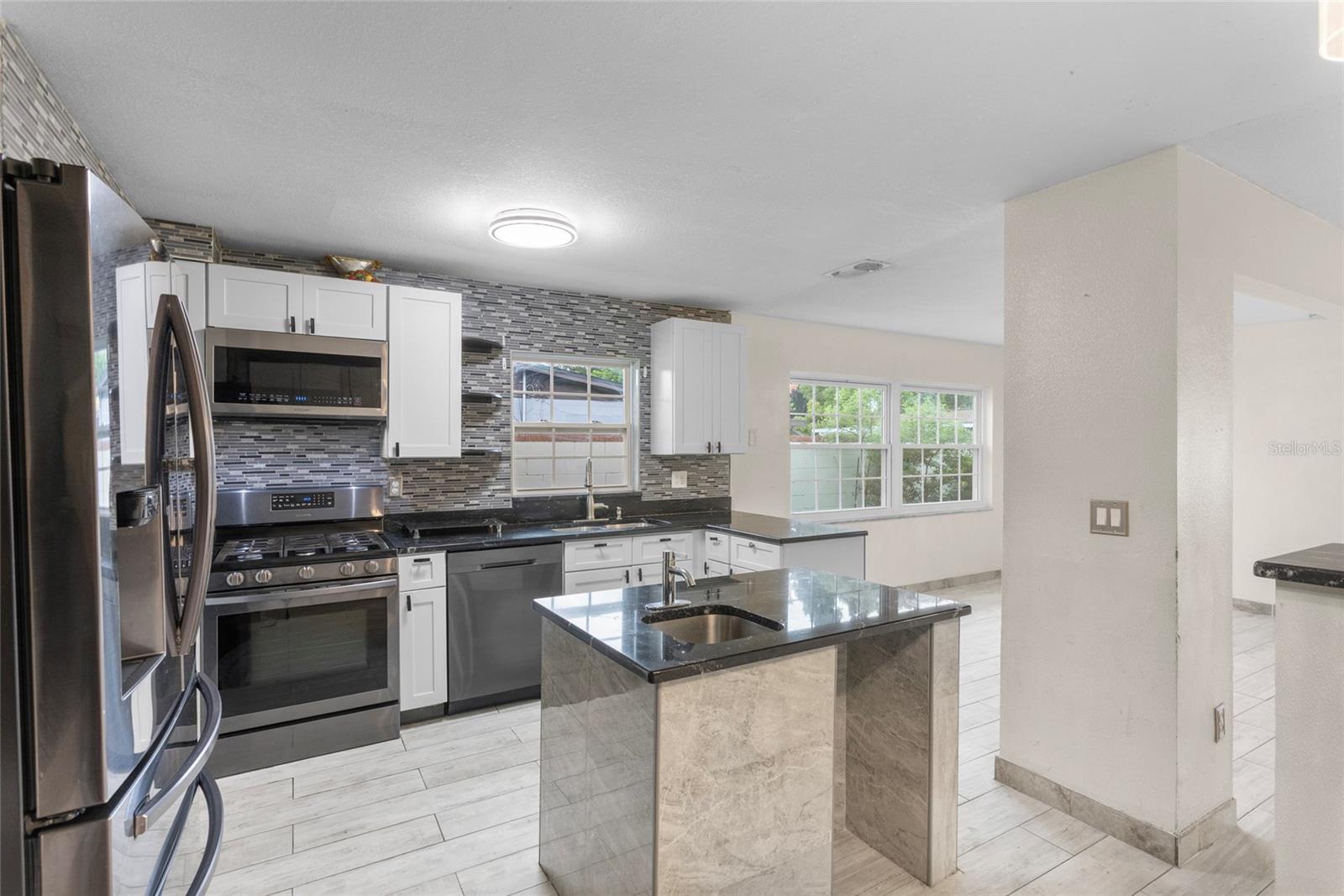 819 ROYAL OAK DR, ORLANDO, FL, 32809